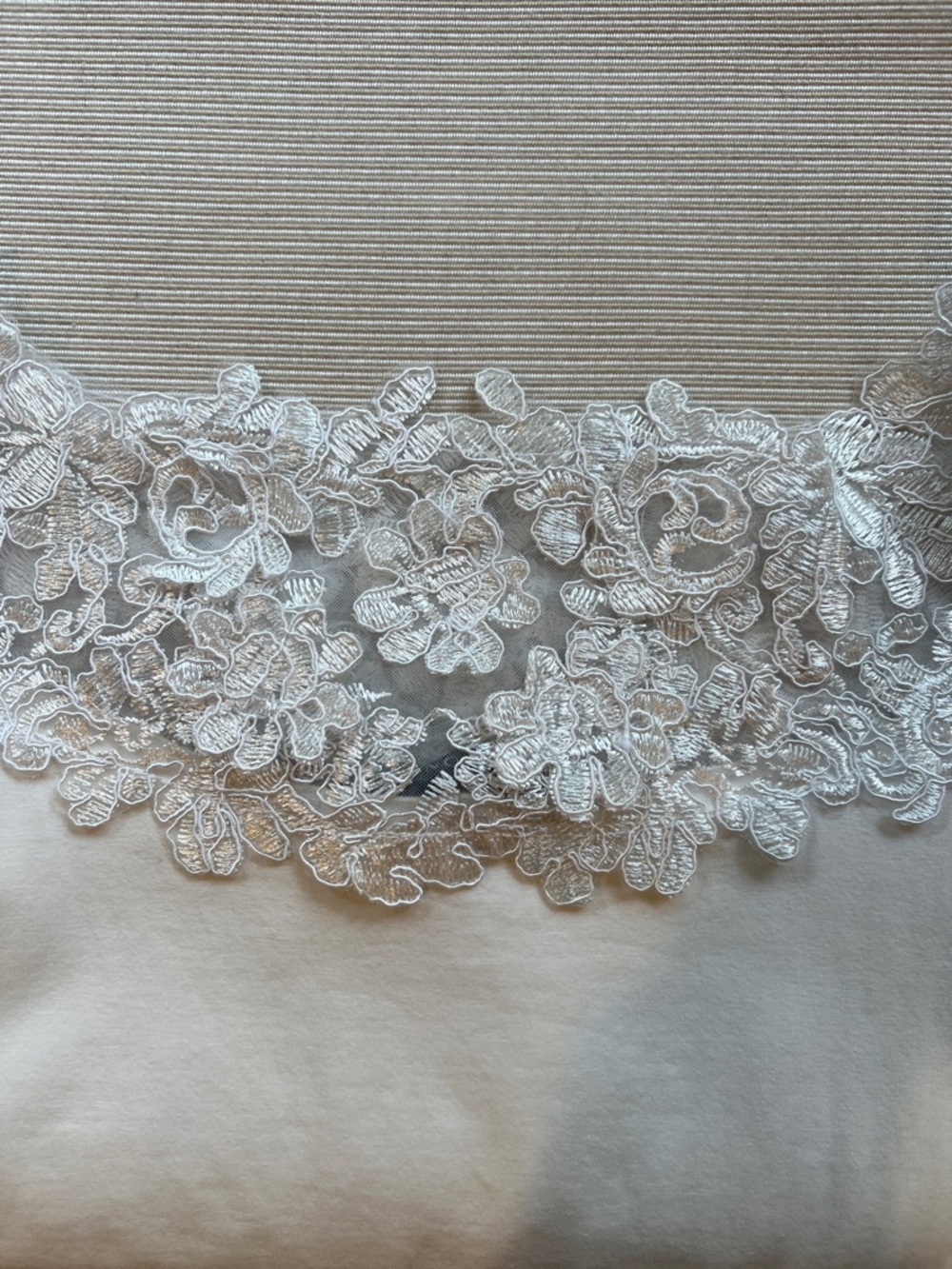 Boston Proper Off-White Lace Yoke Long Sleeve Top - Picture 4 of 5